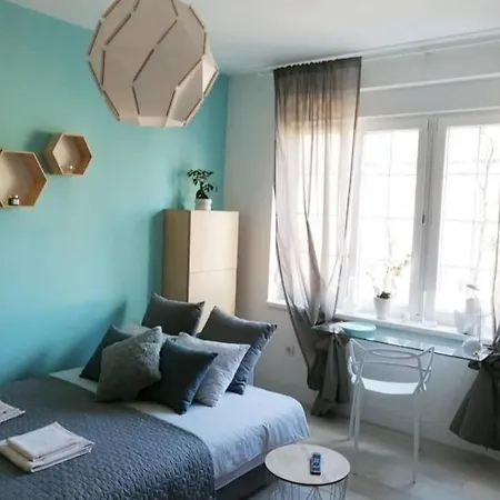 Aurora Apartment *