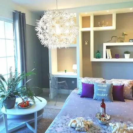 Aurora Apartment *
